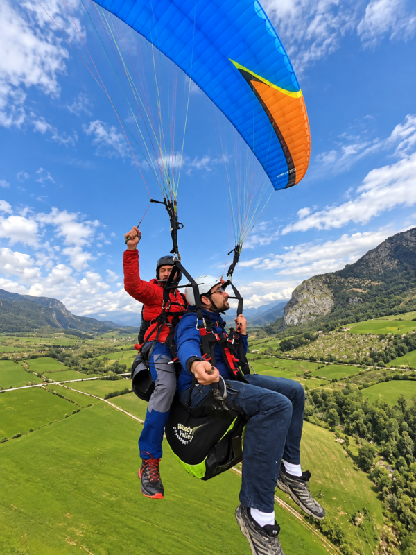 Tirarse en parapente en Navarra